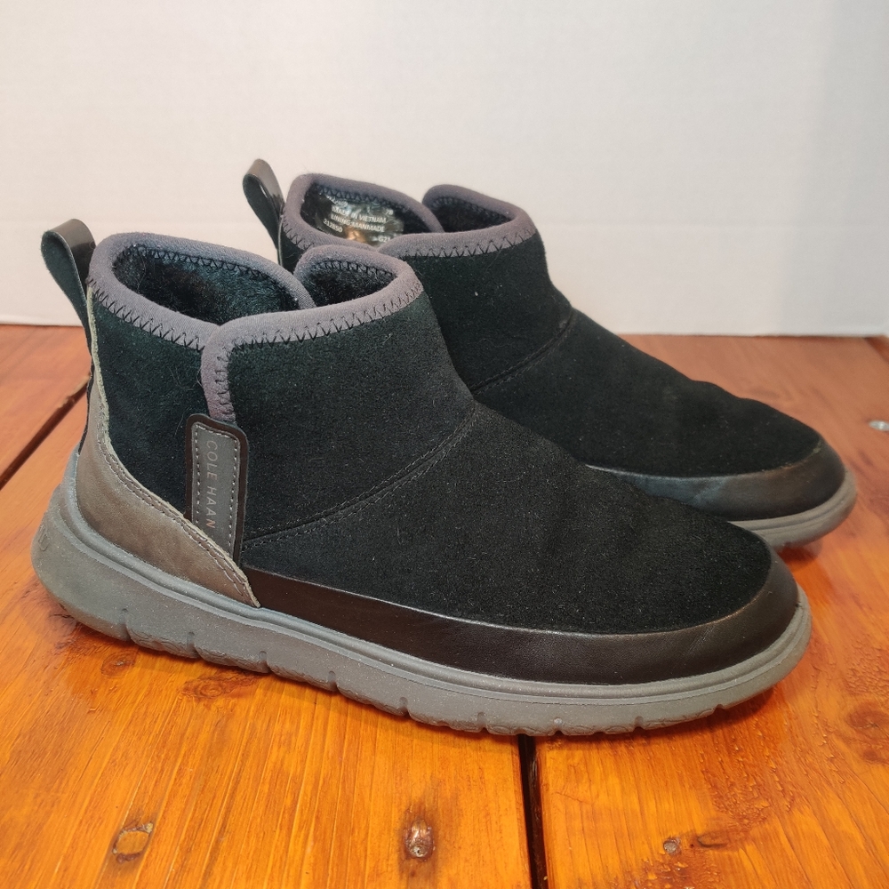 Cole Haan ZeroGrand Womens Size 7 Black Suede Winter Snow Ankle Bootie Boots